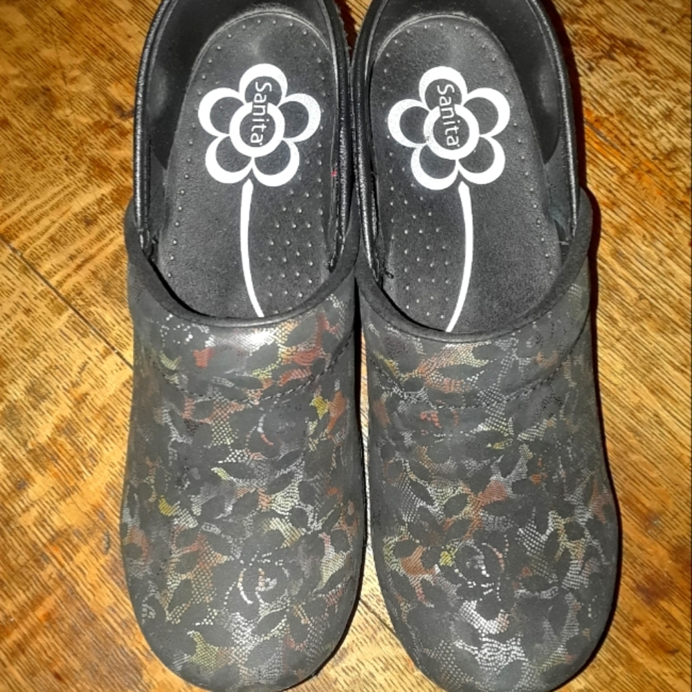 Womens Clogs, Sanita